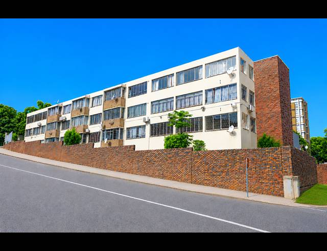 2.5 BEDROOM APARTMENT FOR SALE IN ESSENWOOD